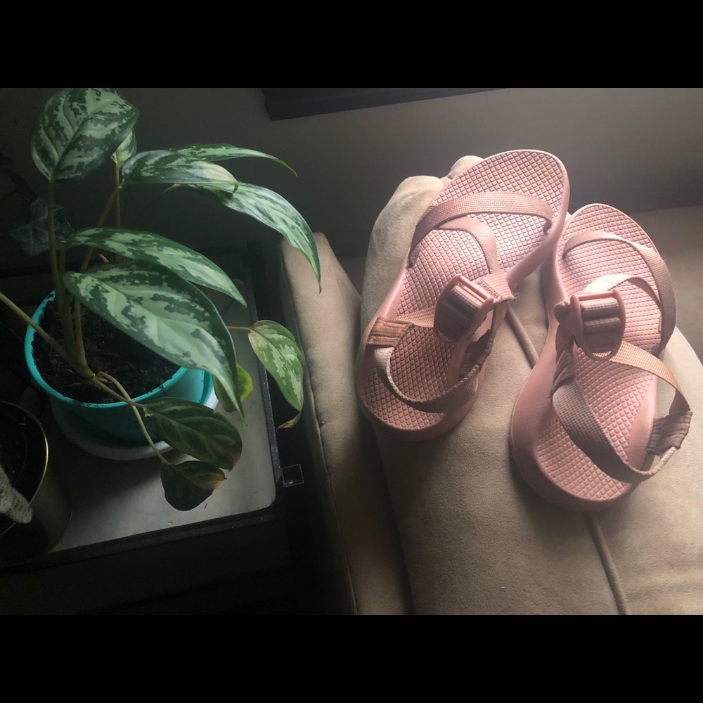Chacos Size 7